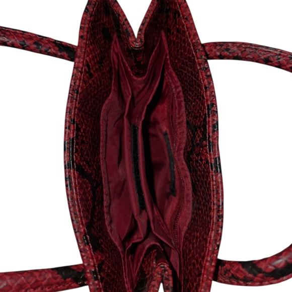 Nine West Acessories Snakeskin Printed Shoulder Purse & Keychain Wallet Bundle - Picture 5 of 7